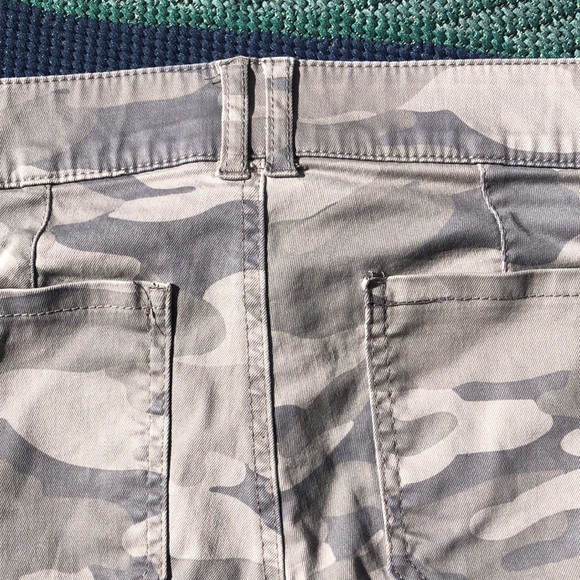 DEMOCRACY “Ab” technology CAMMO STRETCH JEANS / Woman’s size 2 - Picture 5 of 9